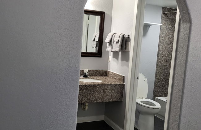 2 queen beds hotel studio 107 Hot tub - Foto 15