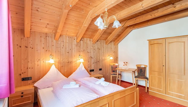 Sunlit Apartment near Ski Area in Längenfeld - Foto 4, Quarto