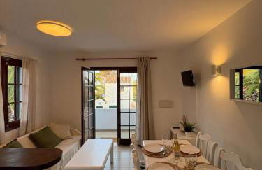 Apartamento en la playa con piscina - Foto 2