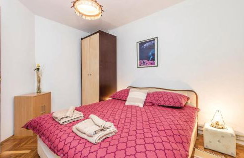 4 Bedroom Stunning Home In Plaski - Foto 40