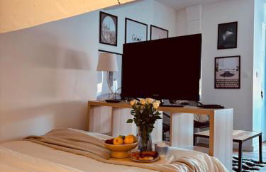 Charming studio, bright, central, quiet - Foto 2