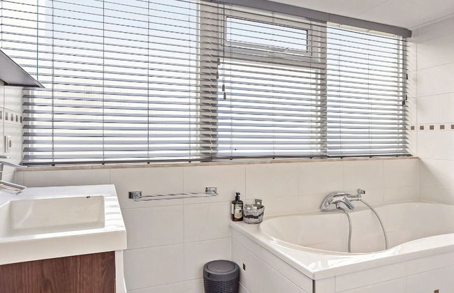 Holiday Home With a Garden and Parking - Foto 10