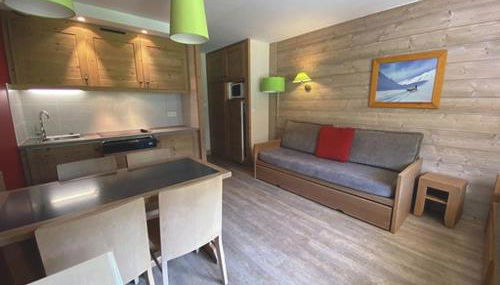 Chalet centre La Tania, skis aux pieds, parking et animaux admis - FR-1-513-78 - Foto 3
