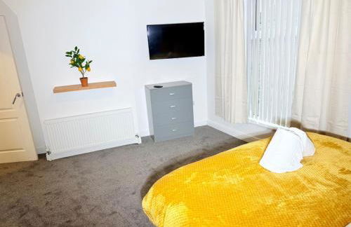 Comfortable 4BR House Ideal for Families & Workers - Foto 13