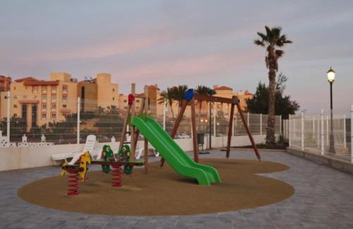 Sunny Luxury Apartment with two great sunny - level terraces, two swimming pools, in a new complex Pueblo Majorero, close to Fuerteventura Golf Club, next to the beach , Atlantico Shopping Mall and casino in Caleta de Fuste - Foto 40