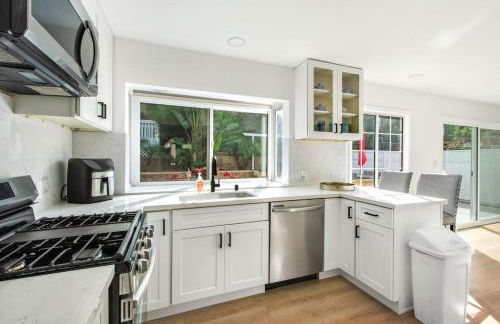 Lux MV Home Live Like A Local Backyard Oasis - Foto 18