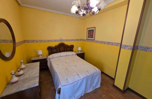 LUR Gijón - Espacioso alojamiento de 3 hab en La Calzada - VUT-7016-AS - Foto 9