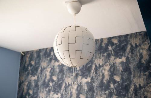 Private retreat For 3 Near City Centre - Photo 47