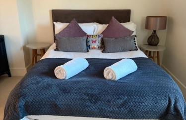 HM112 Penthouse Apartment with Lake View & free Spa Access- Lower Mill Estate Cotswolds - Foto 15