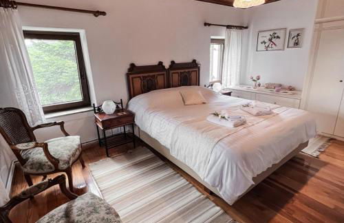 The Lady of the Lake - Photo 1