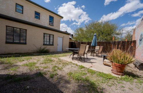 Bloom and Relax Historic 1BR in Downtown - Foto 12