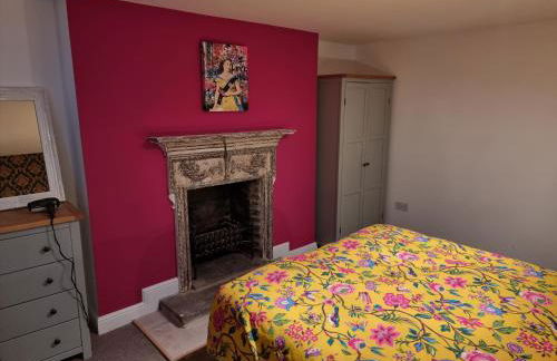 Entire Ground Floor Flat, Free Off-Street Parking and Large Garden - Foto 20