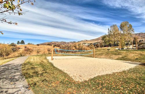 Ski, Hike and Relax Eden Condo with Hot Tub Access - Photo 32