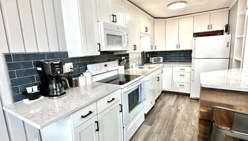 Cozy Charming Ski Chalet Sleeps 11 - Foto 3