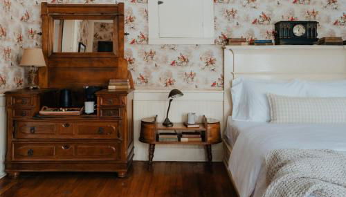 Book Village Inn - Entire Hotel - Foto 3