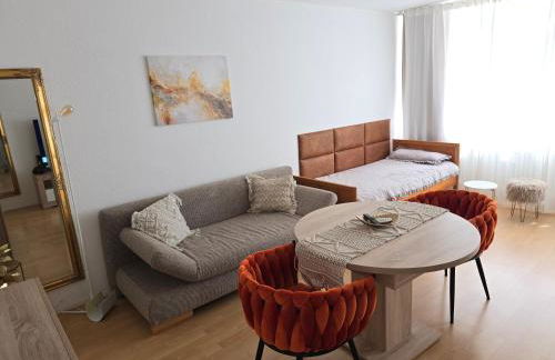 2 x Apartments bei Augsburger Platz 1x Nr 5 - Studio Apartment mit Balkon und Parkplatz und 1 x Nr5-B - 2 ZW ohne Balkon und Parkplatz - Foto 24