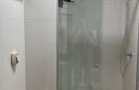 Espaçoso 1 d perto do mar com vaga - Foto 4