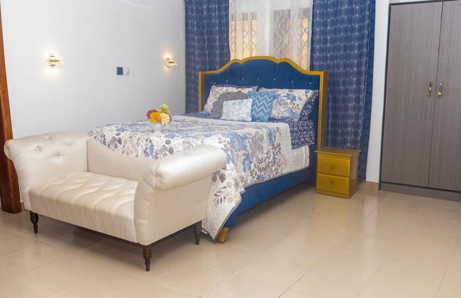 Philade Glorified Airbnb - Photo 2