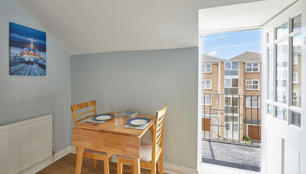 Host Stay Emerald Hideaway - Foto 4, Habitación