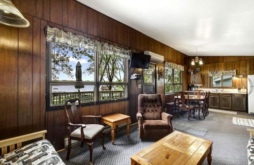 Charming Pet Friendly Cabin for 8 in Fergus Falls, Minnesota - Foto 5