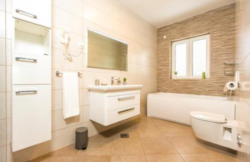 Villa Sun - Photo 32