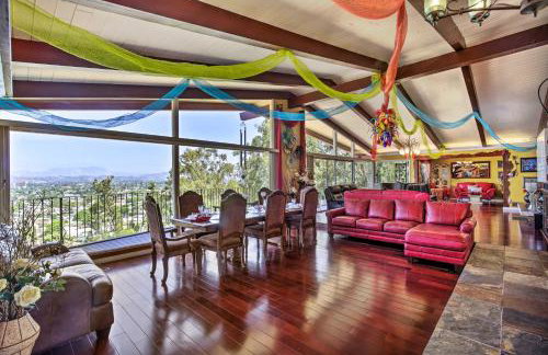 Colorful El Cajon Gem Deck, Garden and Valley Views - Foto 1