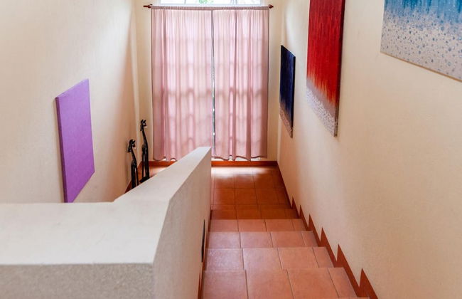 Nicely priced duplex in Surfside with private pool and AC in every room - Photo 10