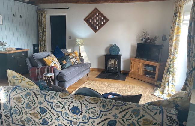 The Tack Room Cottage - Sleeps 4, Garden & Parking - Foto 11