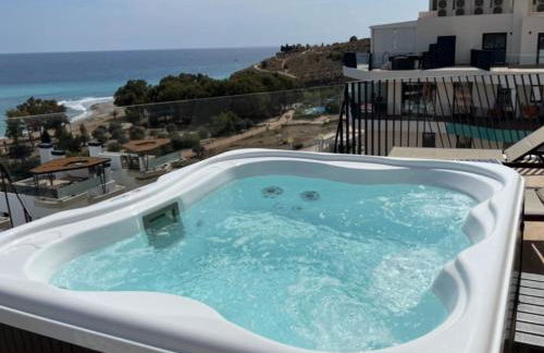 Beachfront Penthouse! - Photo 25