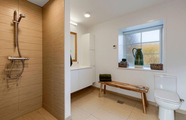 Dalveich Cottage W/hot tub & Stunning Views - Photo 3