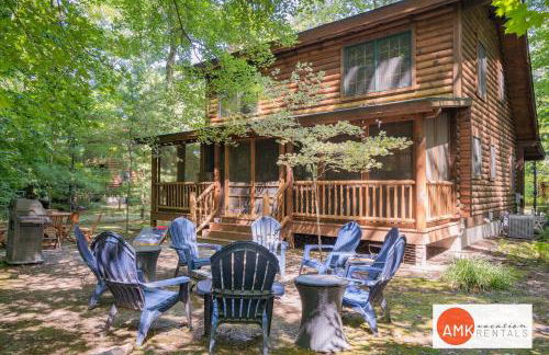 Wonderful Log Cabin near private beach and lake access - Foto 24