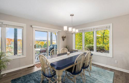 Scenic AGaMing Escape Torch Lake Views and Golf - Foto 5