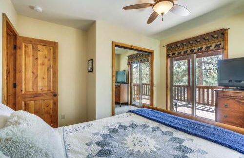 4 Mi to Snow Summit Cabin with Mtn Views and Decks - Foto 18