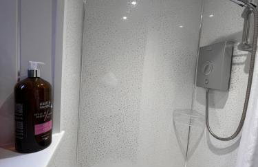 The Sheriffs Lodge - Photo 14