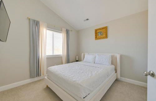 Stay and Play Spacious Concord Townhome Near Uptown - Foto 21