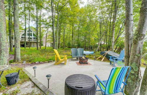 Lakefront Poconos Family Home with Pool Access - Foto 31