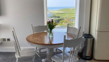 Tudor Apartment (Panoramic Sea Views) - Foto 3