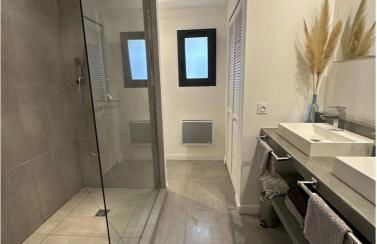 Un Petit Coin de Provence - Istres - Maison Contemporaine Avec Piscine Privée Chauffée, Entre Plages Et Provence, Borne 11 kW - Foto 29