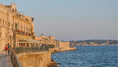 1 Bedroom Cozy Apartment In Siracusa - Foto 5