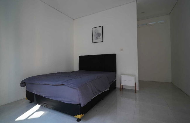 A&T House - Sukabumi - Photo 2