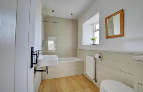 3 Bed in Lostwithiel oc-cwhite - Photo 10