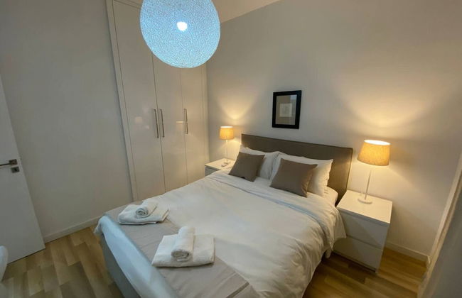 SeaBreeze City Center Flats by TrulyCyprus - Foto 16