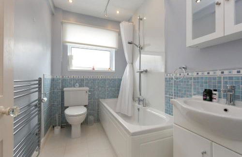 The Cottage on the Beach - Sleeps 7 - Large Garden - Foto 24