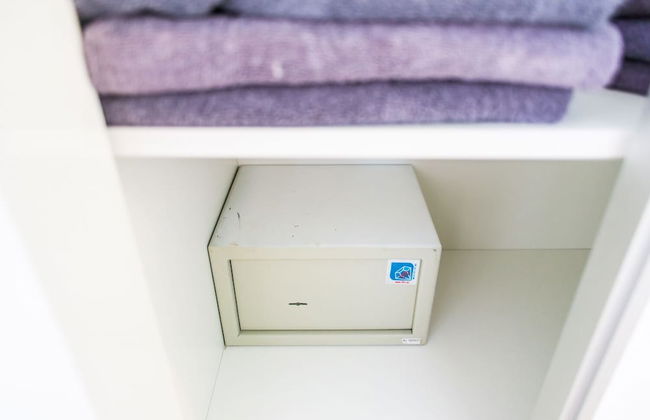 Bristol Sunset Beach - Holiday Apartments - Photo 103