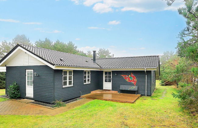 7 Person Holiday Home in Hals - Photo 1