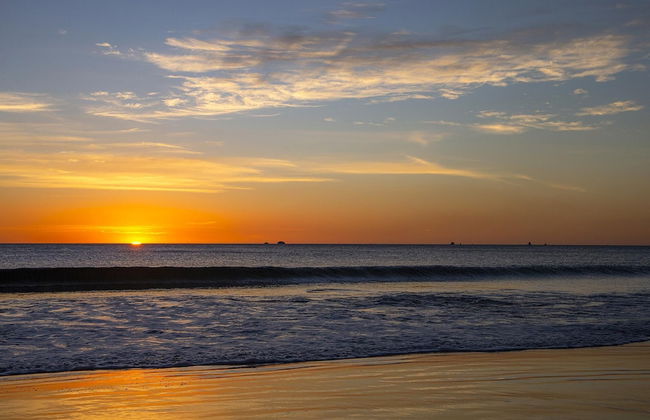 Newly Remodeled Beachfront Condo, Ground-Floor Terrace & Direct Access to Playa Flamingo - Foto 26