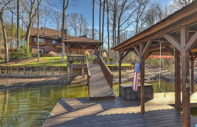 Winding Down by Avantstay Sleeps 20 + Dock, View - Photo 57