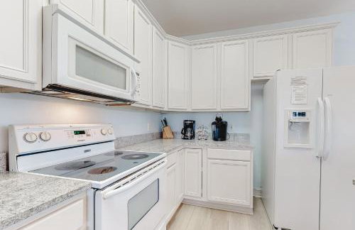 Dog & wedding-friendly home with private pool bikes & beach gear - Foto 10