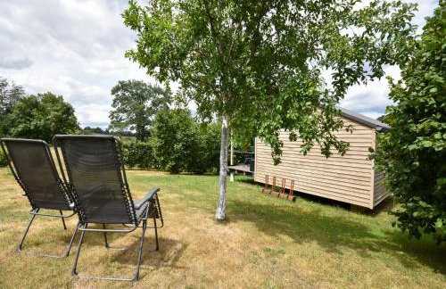 Holiday Home in Forest with Terrace & BBQ - Foto 84