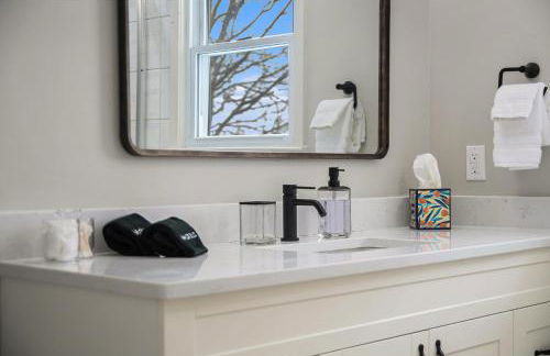 Central Family Oasis with Hot Tub & Fenced Yard - Foto 34